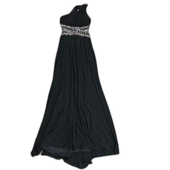 Betsy & Adam Black One Shoulder Long Formal Gown with Silver Bead Detail Size 6 - Picture 3 of 15